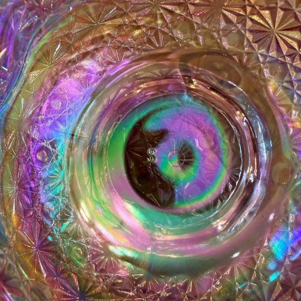 Vintage L.E. Smith Iridescent Pink Carnival Glass Bowl - Picture 8 of 9